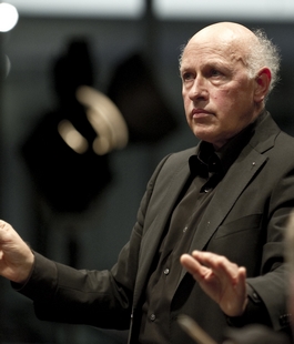 Wolfram Christ dirige il concerto dell'Orchestra del Maggio Musicale Fiorentino